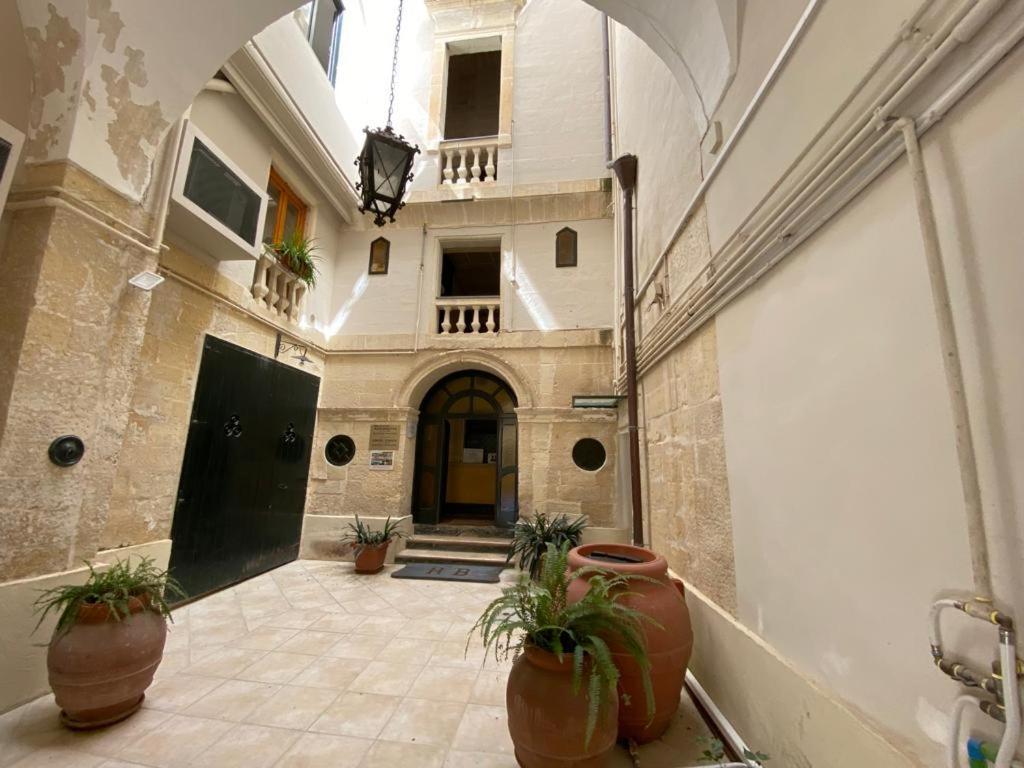 Alla Corte Dei Greuther Lecce Exterior foto